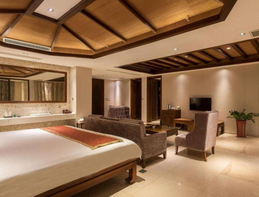 Grand Metro Park Bay Hotel Sanya Buitenkant foto